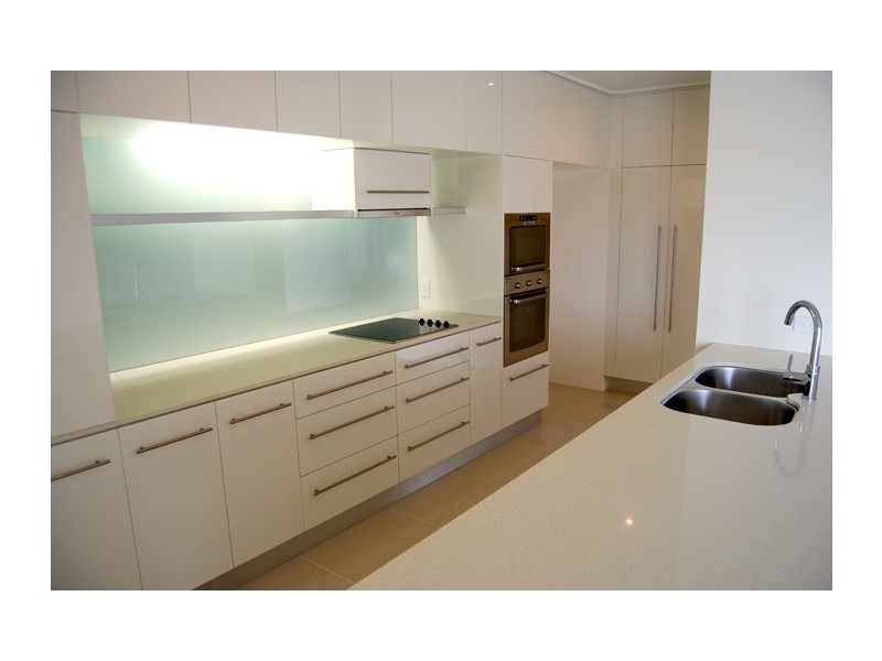 207/1930 Gold Coast Highway, Miami QLD 4220