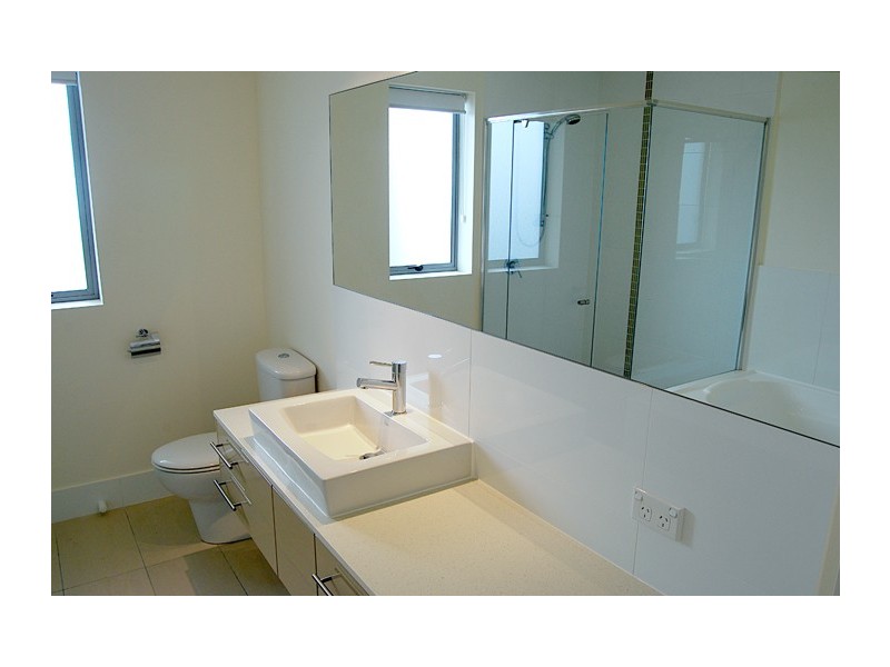 207/1930 Gold Coast Highway, Miami QLD 4220