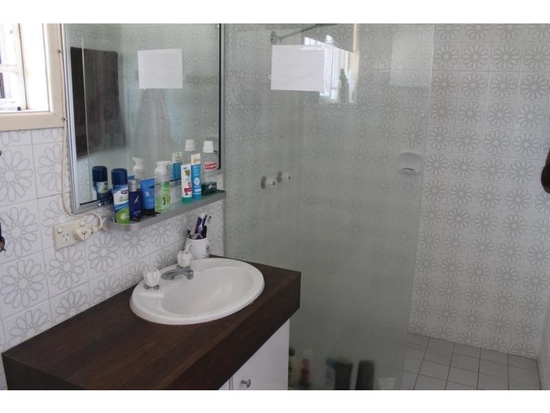 3/1976 Gold Coast Highway, Miami QLD 4220