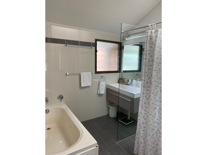 388 David Low Way, Peregian Beach QLD 4573