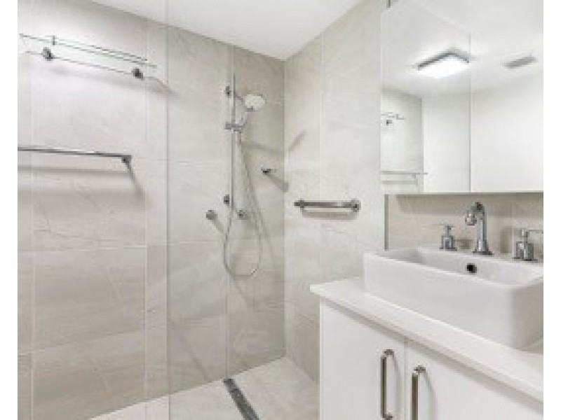 27/3650 La Joya, Main Beach Pde, Main Beach QLD 4217