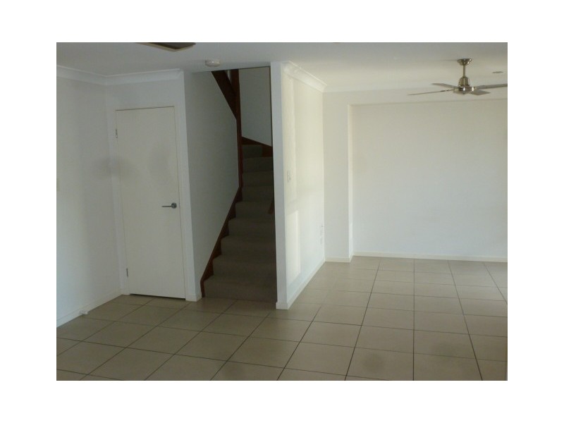 86 Carselgrove Ave, Fitzgibbon QLD 4018