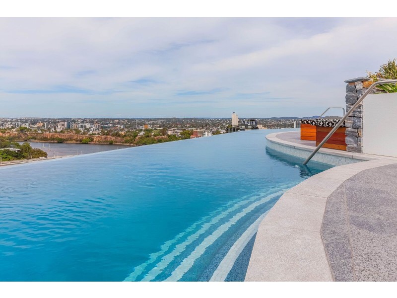 S08 289 Grey Street, South Brisbane QLD 4101