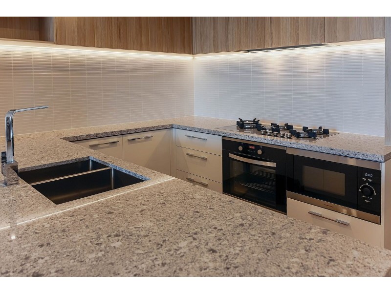 S08 289 Grey Street, South Brisbane QLD 4101