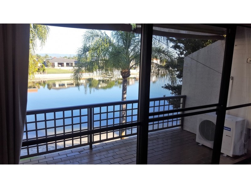 111 Markeri Street, Mermaid Waters QLD 4218