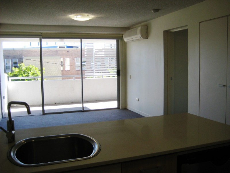 S09 8 Cordelia Street, South Brisbane QLD 4101