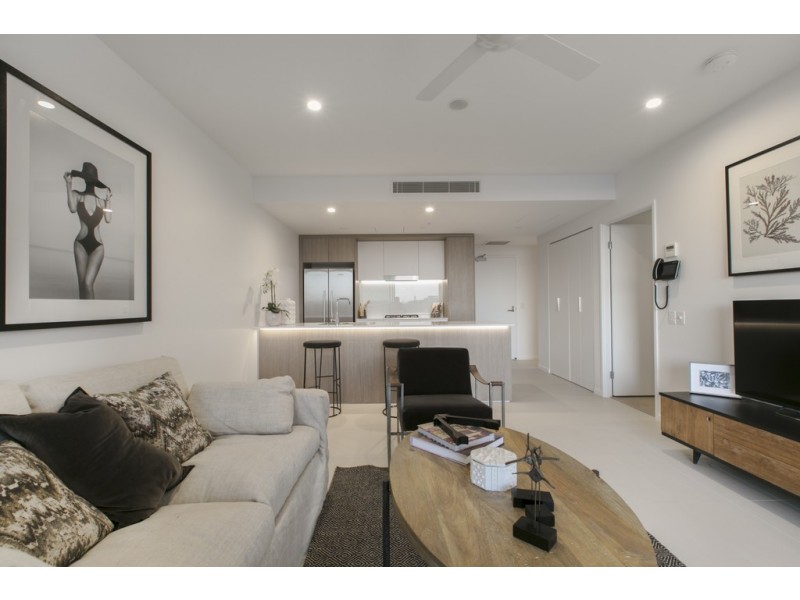 1044/123 Cavendish Road, Coorparoo QLD 4151