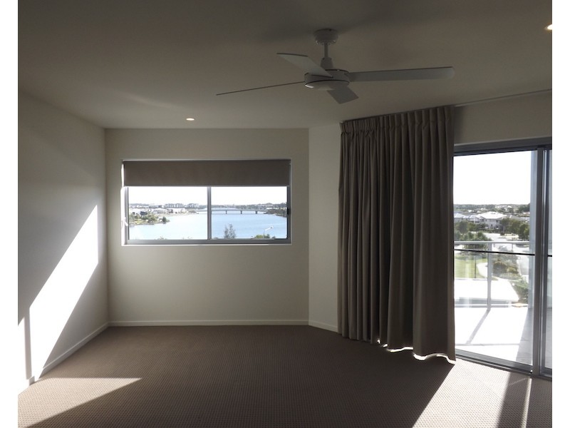 48/46 Regatta Blvd, Birtinya QLD 4575