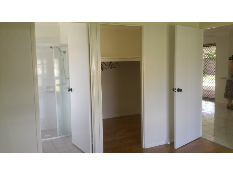 5 Haussman Court, Meadowbrook QLD 4131