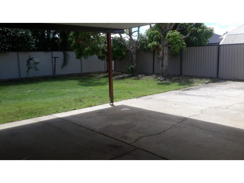 5 Haussman Court, Meadowbrook QLD 4131