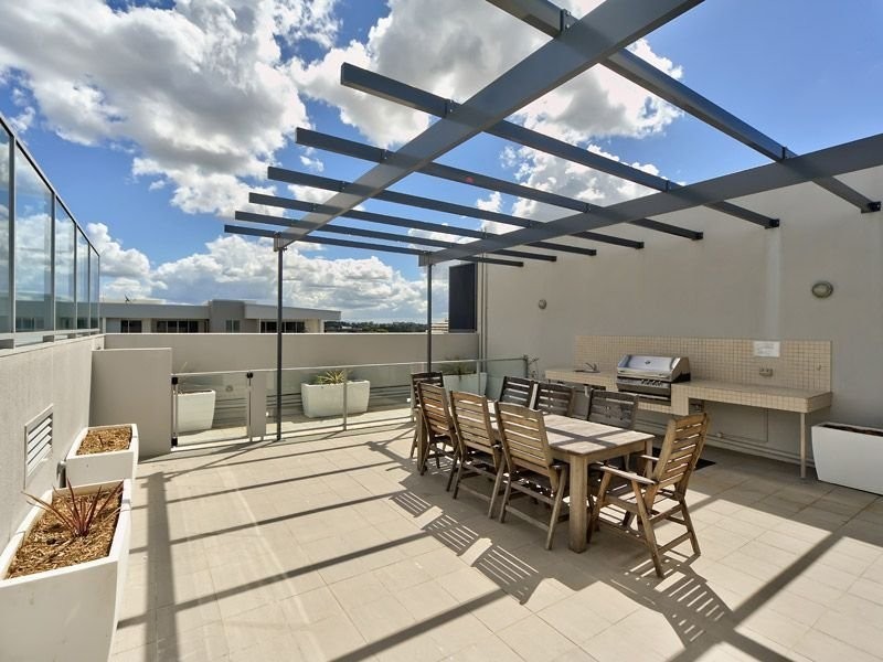 533/23 Playfield Street, Chermside QLD 4032