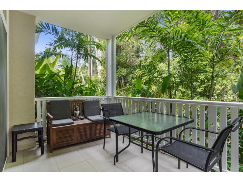 6 Triton St, Palm Cove QLD 4879