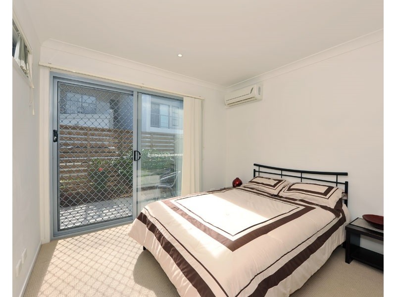 20 Fraser, Morningside QLD 4170
