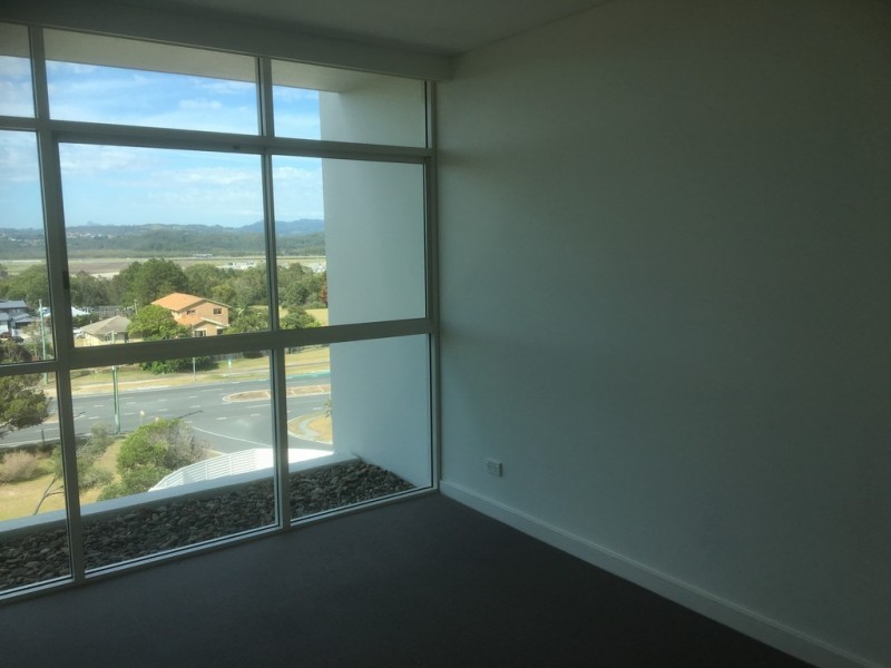 604 2-4 Creek St Kirra Beach, Coolangatta QLD 4225