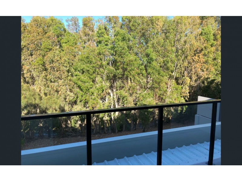 7 Poppy Lane, Robina QLD 4226