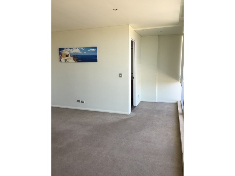 509A/1 Como Crescent, Southport QLD 4215