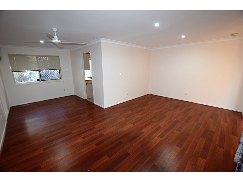 16 MAPLE AVENUE, Camira QLD 4300
