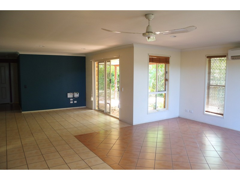 1 Hilltop Place, Banyo QLD 4014