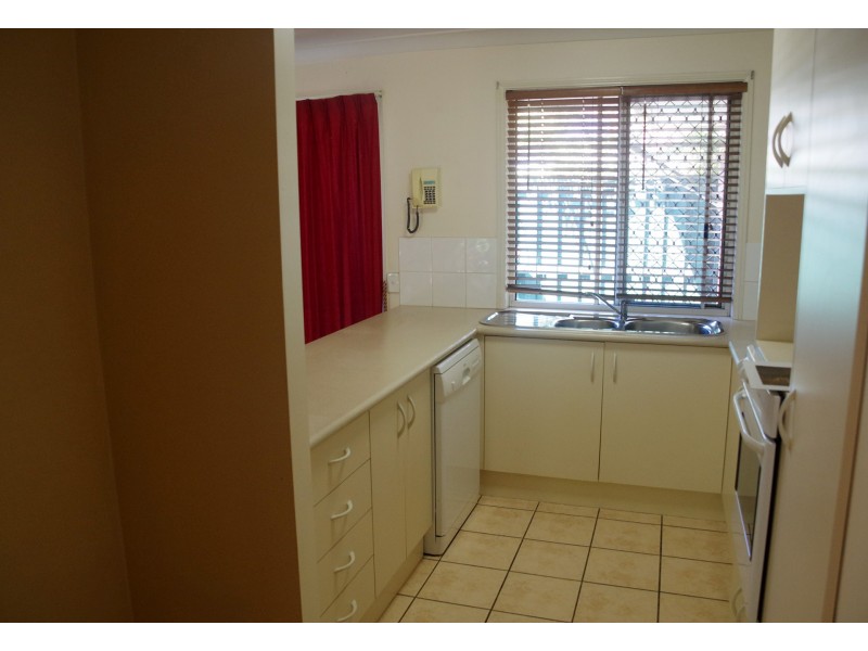 1 Hilltop Place, Banyo QLD 4014