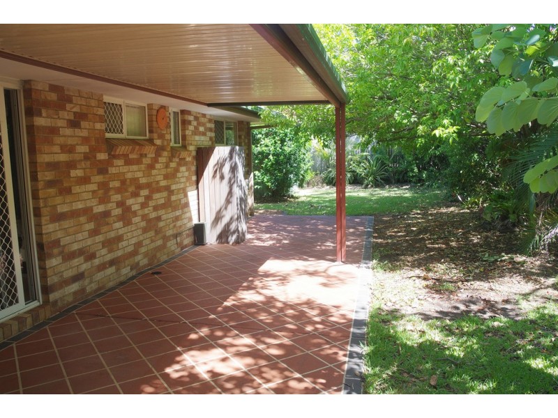 1 Hilltop Place, Banyo QLD 4014