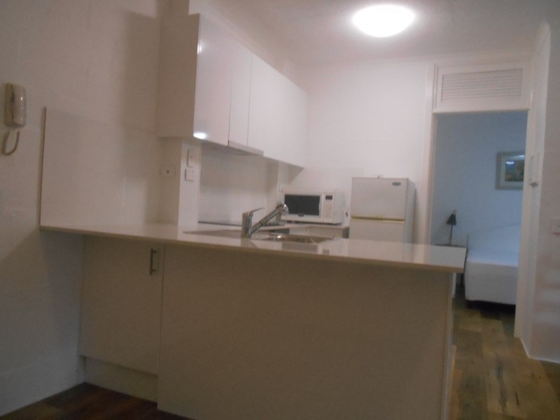 3 Whitmore St, Taringa QLD 4068