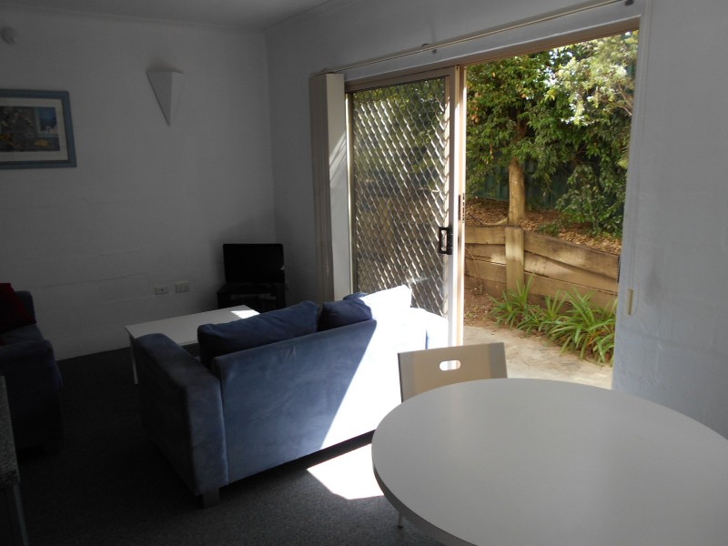 21 Whitmore St, Taringa QLD 4068