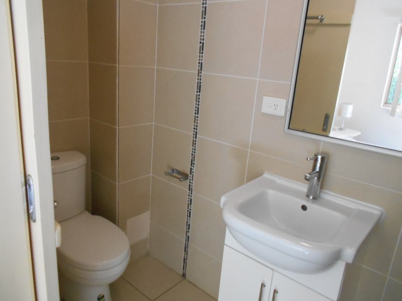 21 Whitmore St, Taringa QLD 4068