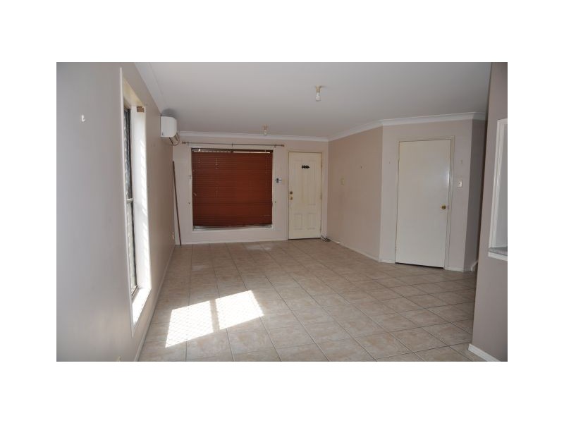 13 17 Marlow St, Woodridge QLD 4114