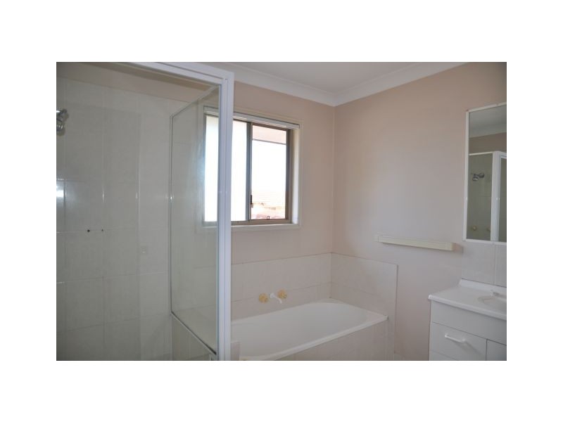 13 17 Marlow St, Woodridge QLD 4114