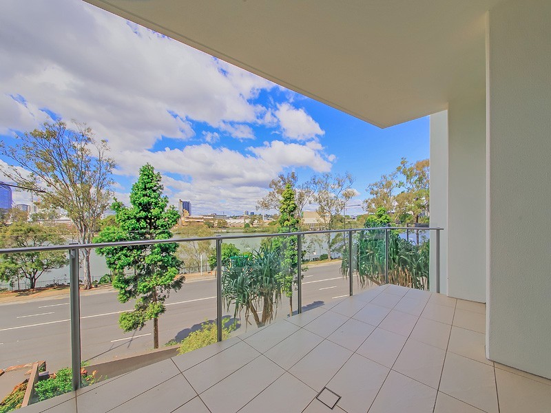 Milton QLD 4064
