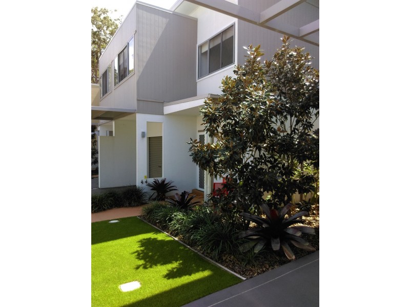 Coombabah QLD 4216