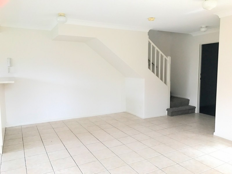 77 Nursery Ave, Runcorn QLD 4113