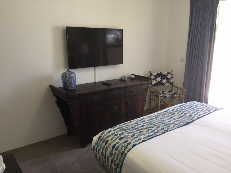 59 Pacific Street, Main Beach QLD 4217