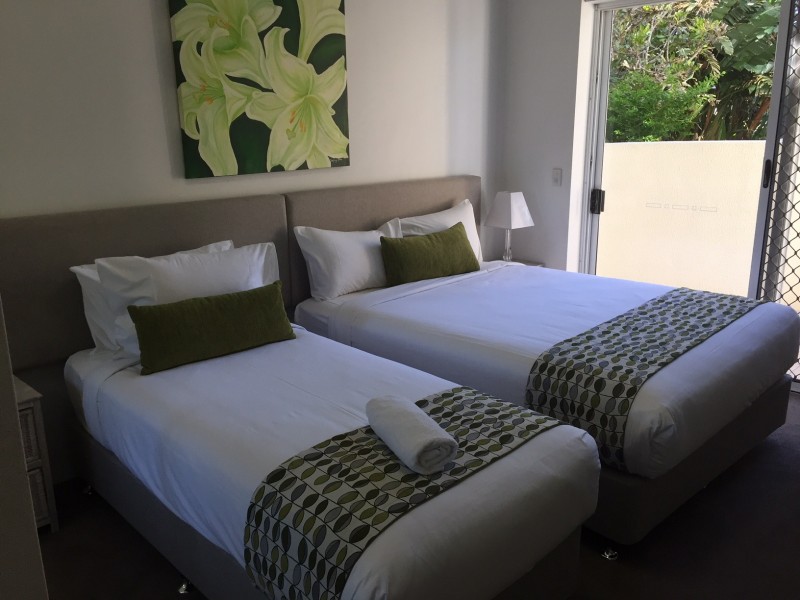 59 Pacific Street, Main Beach QLD 4217