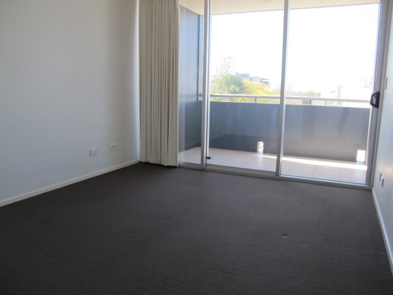 11/27 Station Rd, Indooroopilly QLD 4068