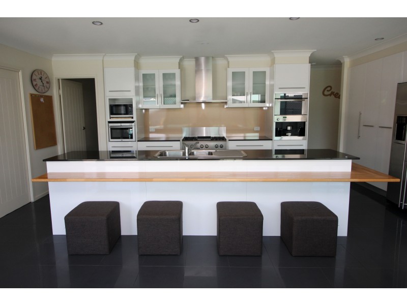 432 Oceanic Drive South, Wurtulla QLD 4575