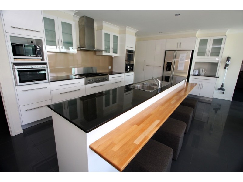 432 Oceanic Drive South, Wurtulla QLD 4575