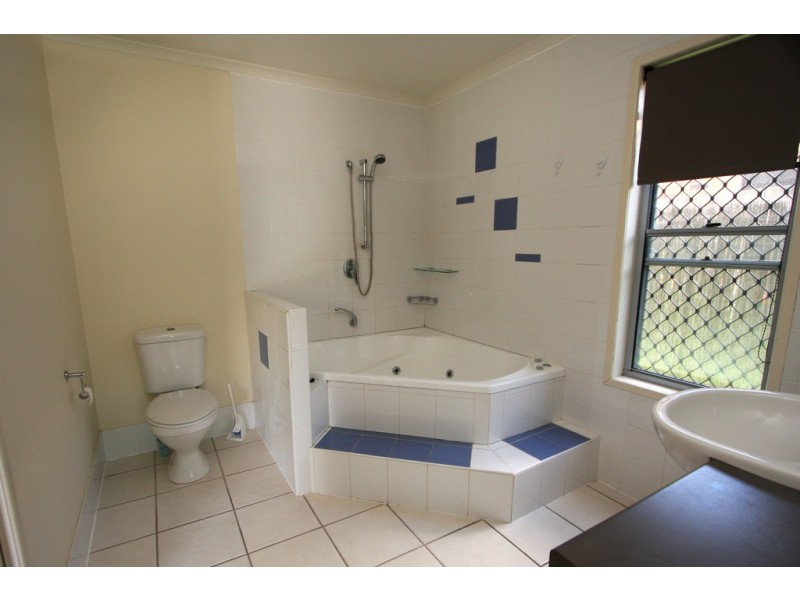 432 Oceanic Drive South, Wurtulla QLD 4575