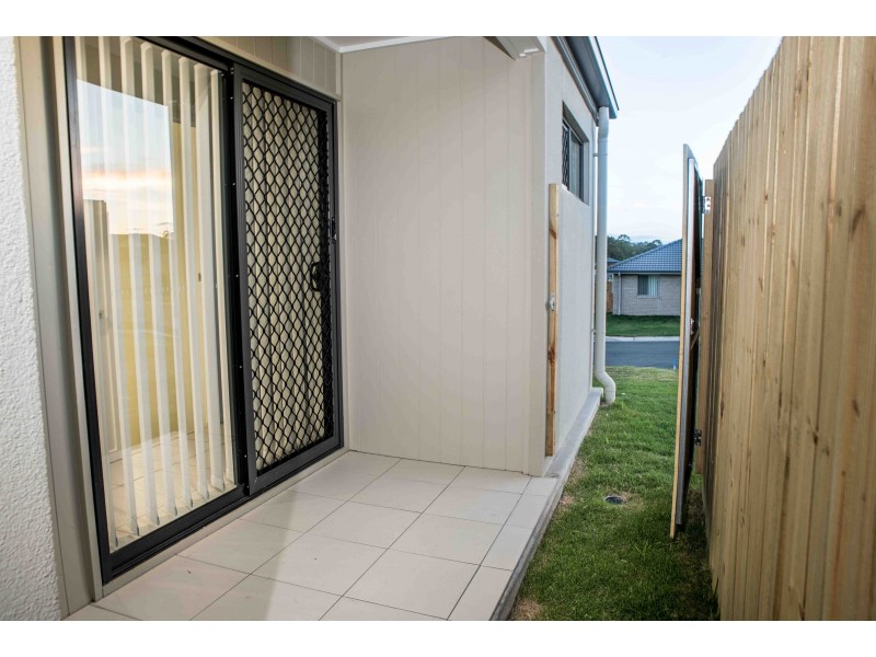 52 Central Drive, Eagleby QLD 4207