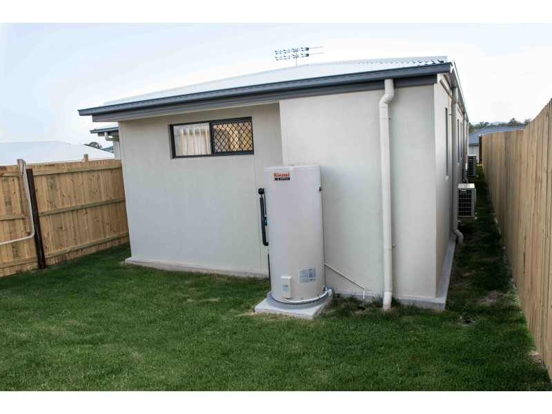 52 Central Drive, Eagleby QLD 4207