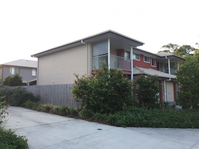 1 McAuley Parade, Pacific Pines QLD 4211