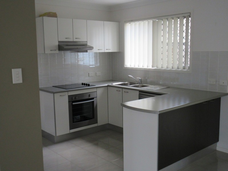 1 McAuley Parade, Pacific Pines QLD 4211