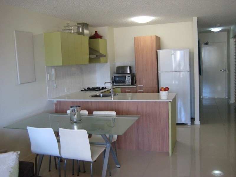 S13 8 Cordelia Street, South Brisbane QLD 4101