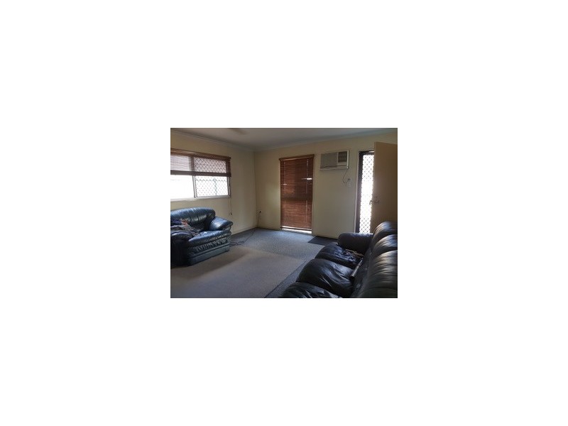 2/28a Archer Road, Moranbah QLD 4744