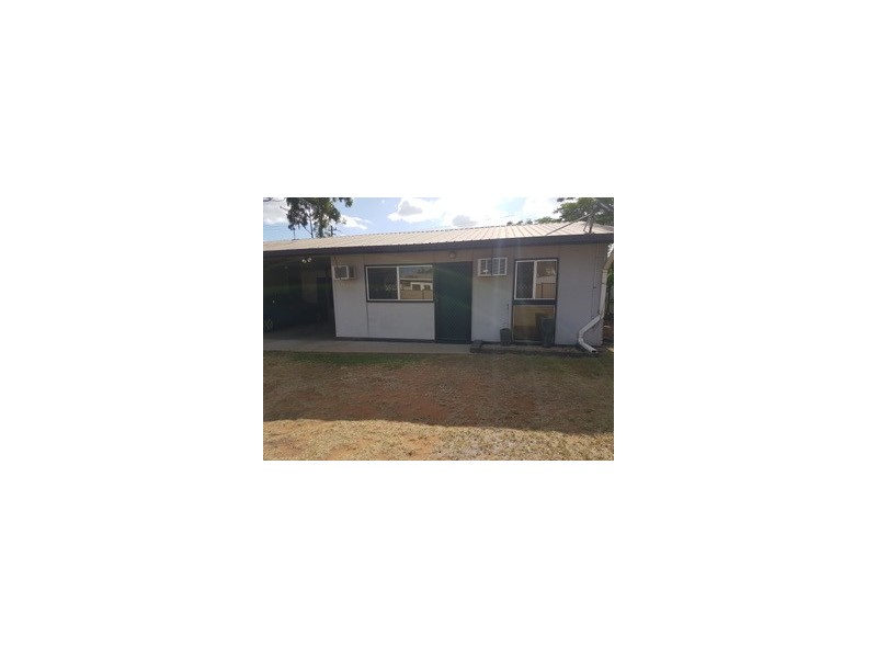 2/28a Archer Road, Moranbah QLD 4744