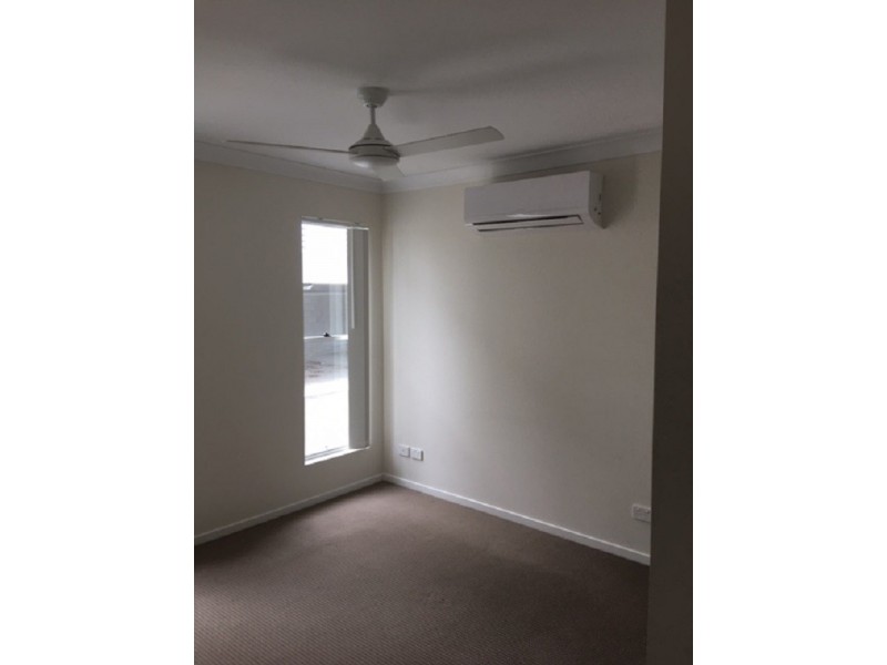 2 Unit 8 Lakes Entrance, Springfield Lakes QLD 4300
