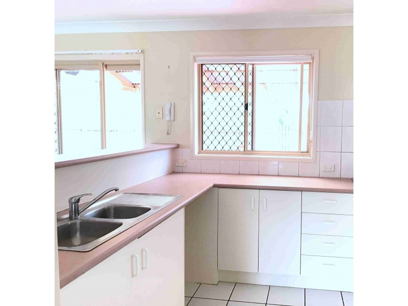 77 Nursery Ave, Runcorn QLD 4113