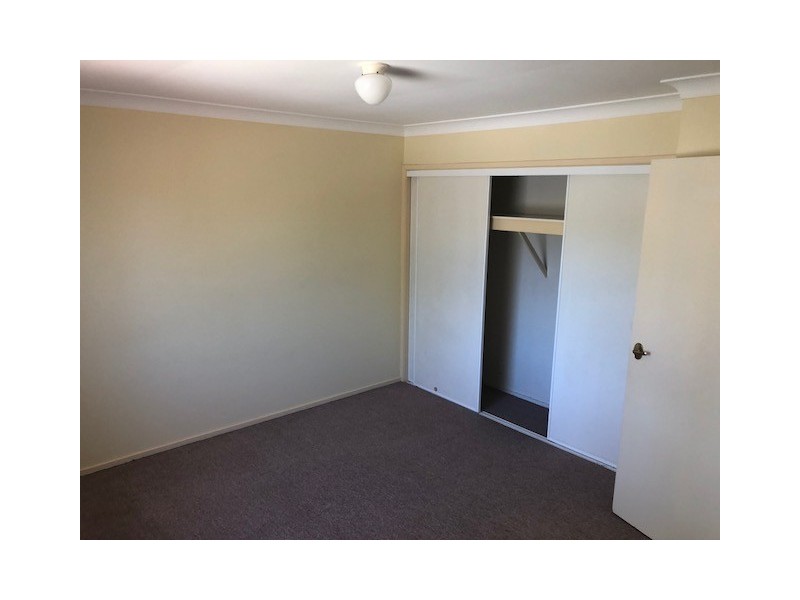 140/31 usher av, Labrador QLD 4215