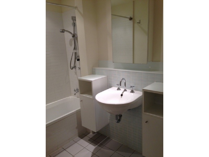 214/50 Macquarie Street, Teneriffe QLD 4005
