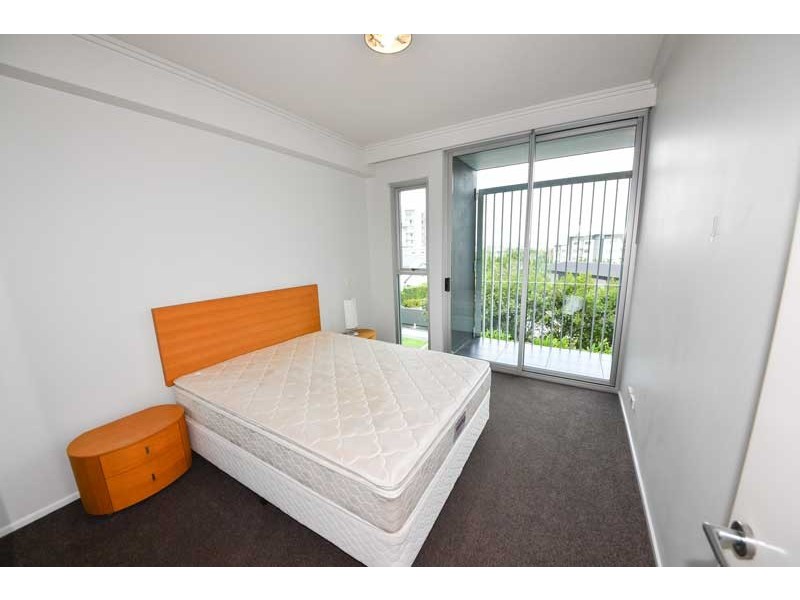 74/89 Lambert St, Kangaroo Point QLD 4169